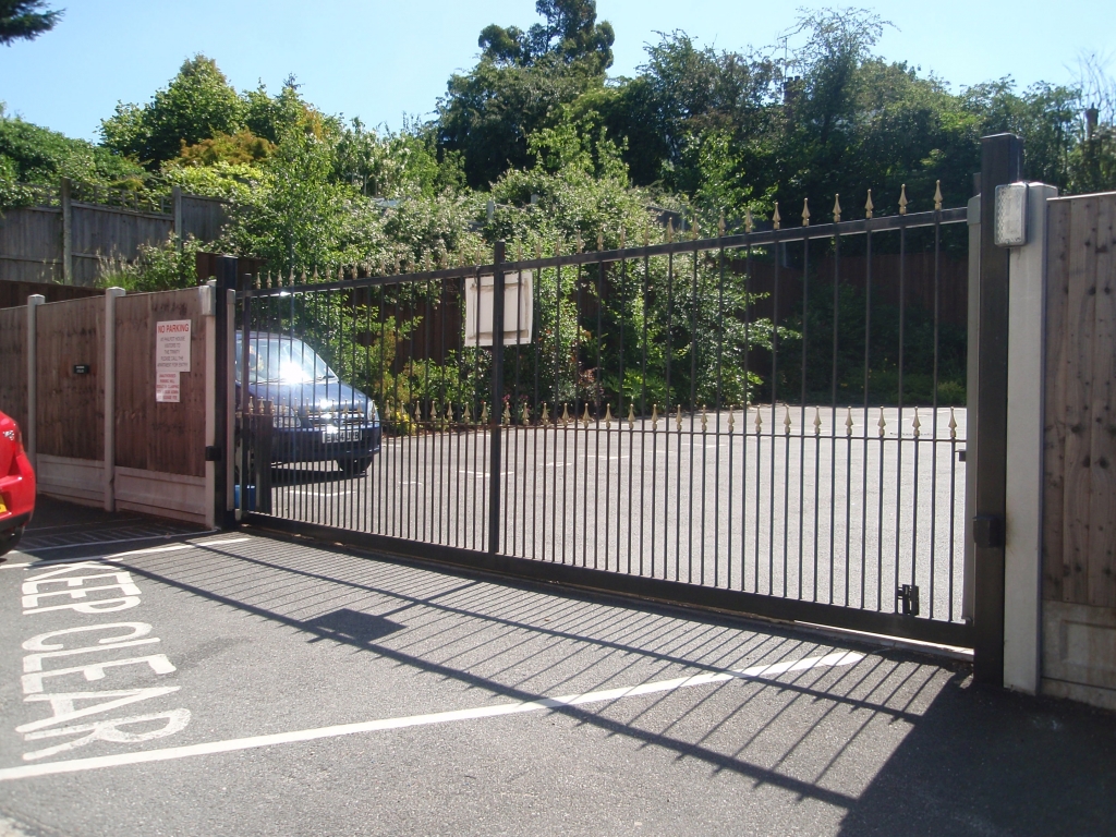 School Gates Bespoke Electric Gates & Security Solutions