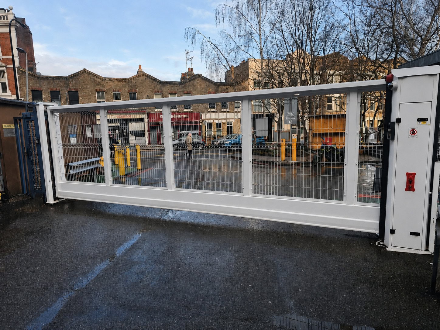 Premier Gate Automation Ltd - Electric Gates and Automated Access Systems 