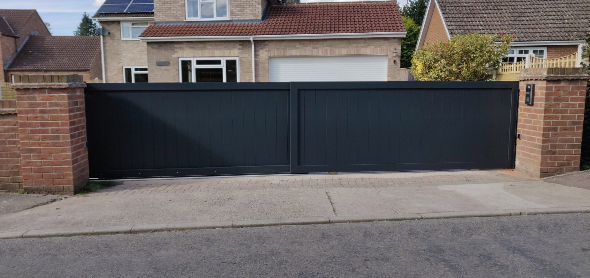 Premier Gate Automation Image ()