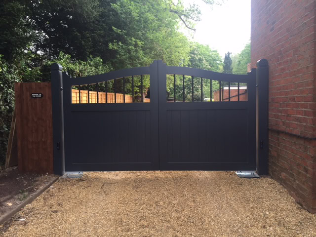Premier Gate Automation Image ()